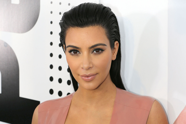  Así es el rostro de Kim Kardashian sin maquillaje — FMDOS