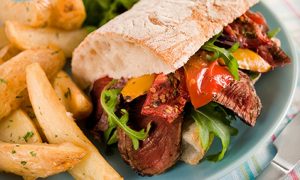 ¡Disfruta en tu casa de exquisitos sándwiches gourmet!