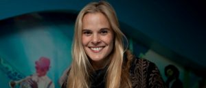 ¡Con muletas pero llena de optimismo! Javiera Suarez publicó foto que emocionó a sus seguidores