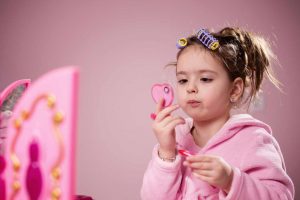 ¿Cómo afectan a los niños los estereotipos de género?