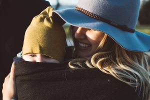 Mamás millennials: 10 características para saber si eres una de ellas