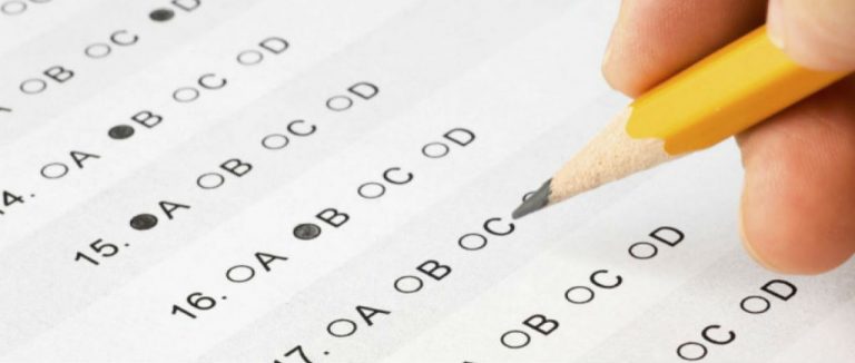 El polémico regalo que recibieron los estudiantes al dar la PSU