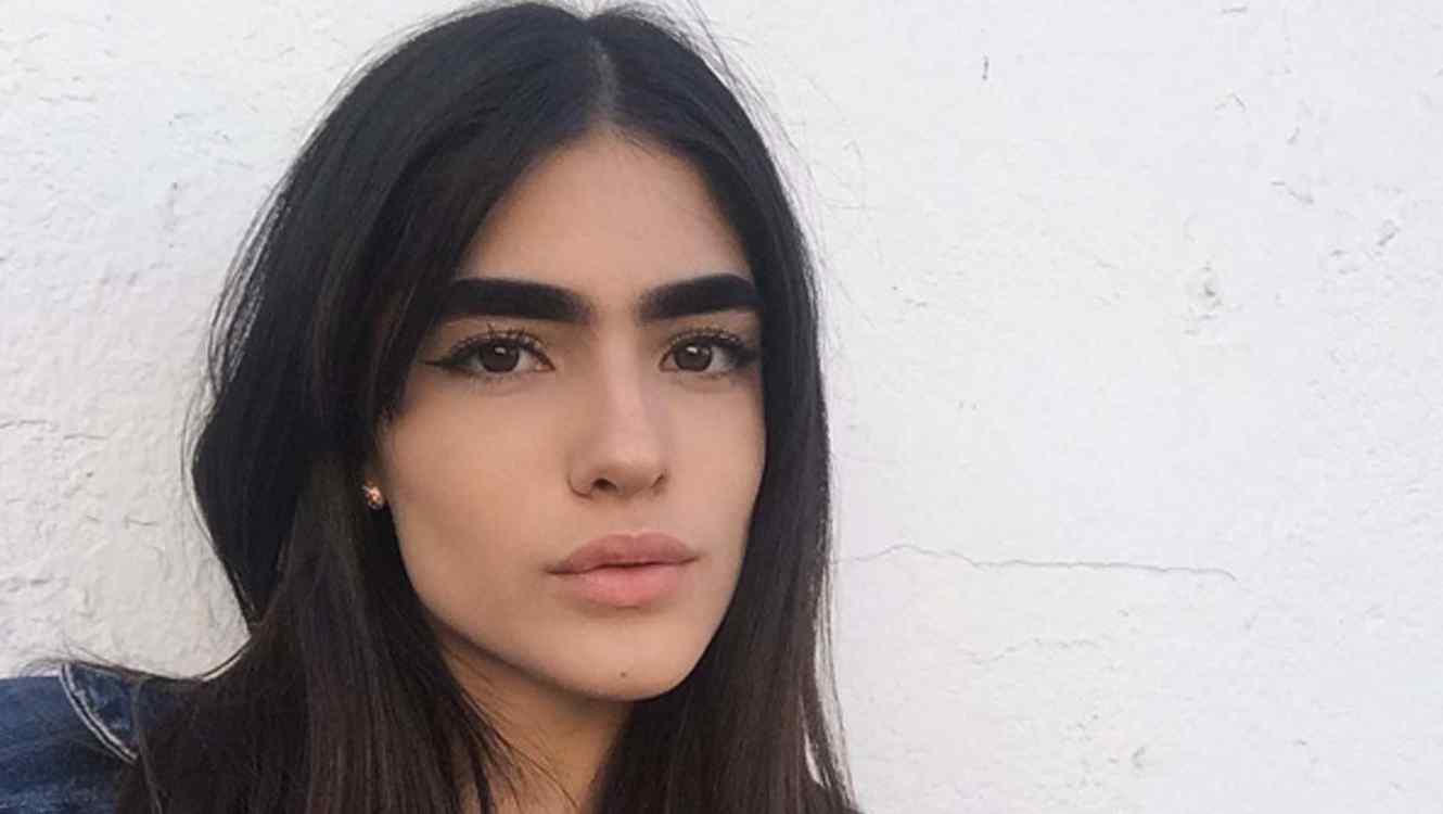 Todos se burlaban de sus cejas en redes sociales y no creerás lo que hizo ella