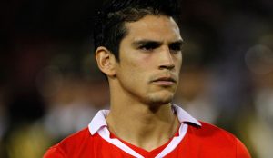 ¡Aplausos! Mark González se luce otra vez como modelo de ropa interior