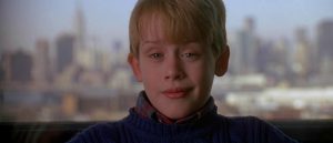 Mira en qué clásica escena de "Mi pobre angelito 2" apareció Donald Trump