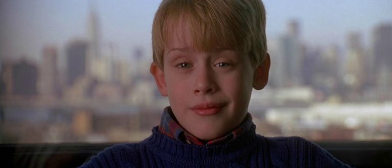 Mira en qué clásica escena de "Mi pobre angelito 2" apareció Donald Trump