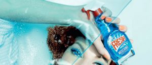 ¿Perfume o limpiavidrios? Entérate por qué esta fragancia está en la polémica