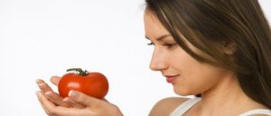 ¿Fanática de los tomates? Conoce por qué es bueno comerlos en verano