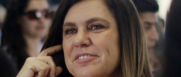 Vivi Kreutzberger estrenó nuevo look en la Teletón