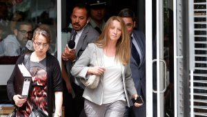 #FMDOSTeInforma Natalia Compagnon, nuera de la Presidenta, fue autorizada a salir del país