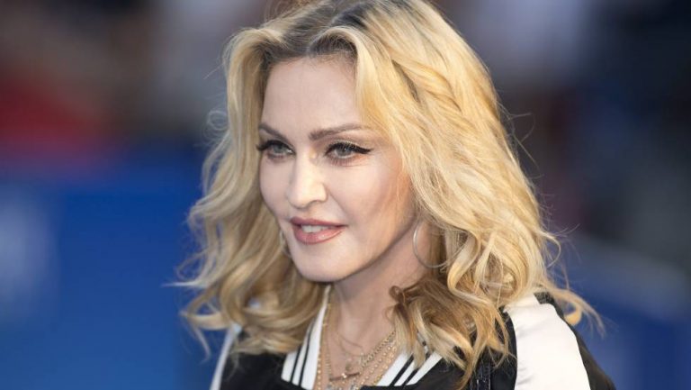 Famosos chilenos asisten a evento en Miami realizado por Madonna