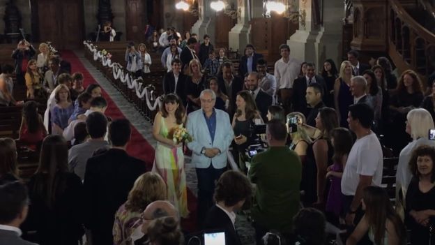 ¡De película! Esta novia llegó a su boda sin saber que era la de ella