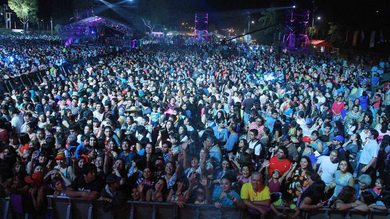 ¡Se viene movido! Conoce los artistas que estarán cada día del Festival de Talca 2017