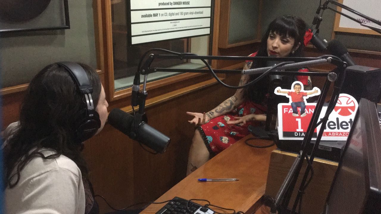 Mon Laferte: "Los premios son motivaciones y representan que lo que estoy haciendo le gusta a la gente"