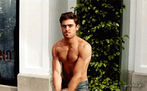 Zac Efron enciende las redes sociales con el primer trailer de "Guardianes de la bahía"