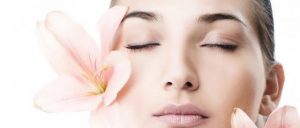 Consejo 2x1: cuida tus líneas de expresión y protégete del sol a la vez