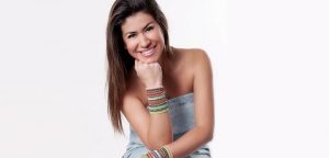 Vivi Rodrigues promueve la lactancia materna en libertad con foto en la playa