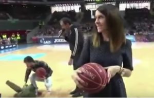 Esta mujer rechazó la propuesta de matrimonio y el momento fue grabado