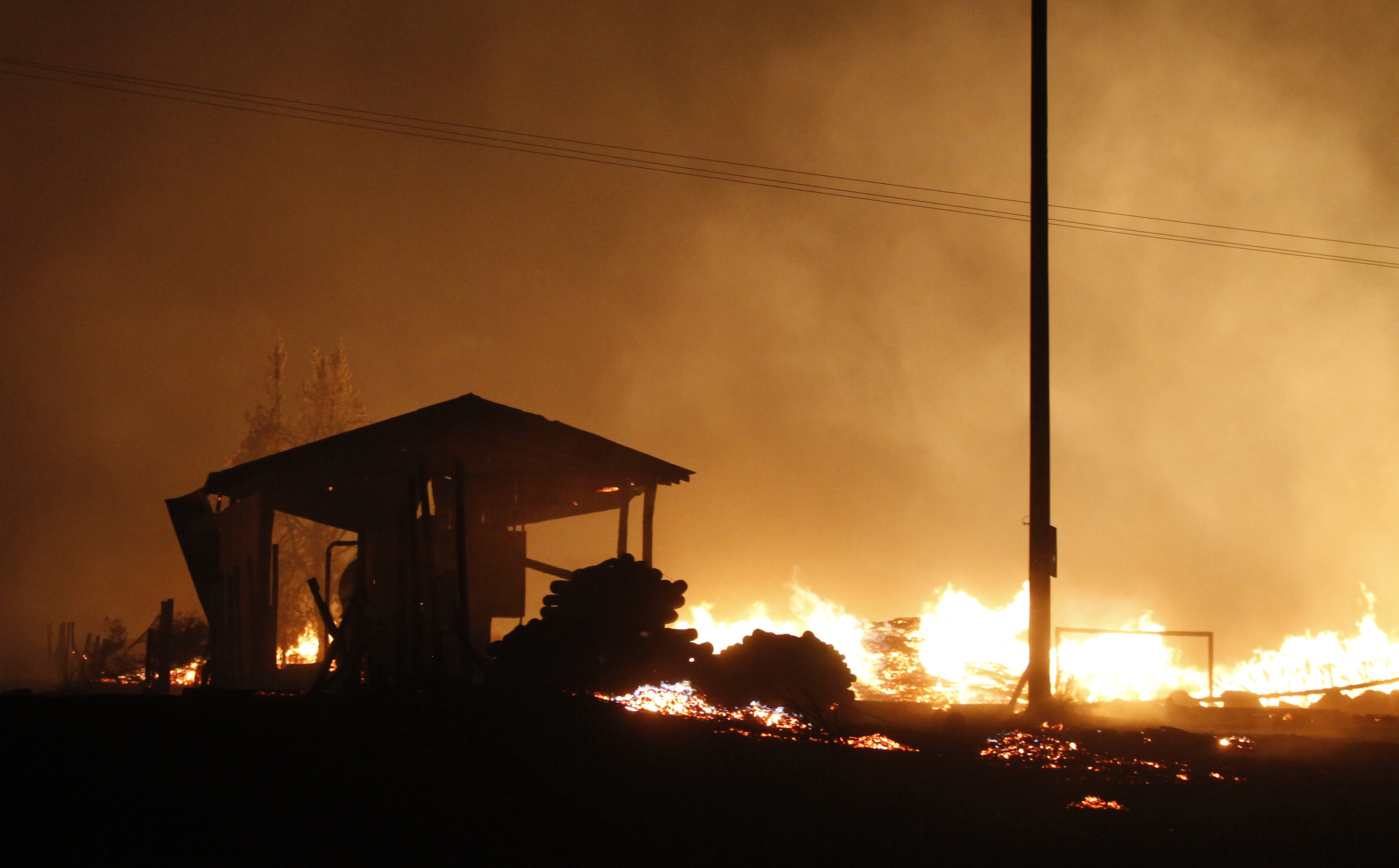#FMDOSTeInforma Fallece voluntario de Bomberos tras ser atrapado por el fuego