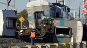 #FMDOSTeInforma Accidente de tren suburbano en Nueva York deja más de 100 heridos