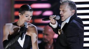 Fiscalía española investigará tweets ofensivos hacia Miguel Bosé tras la muerte de su sobrina