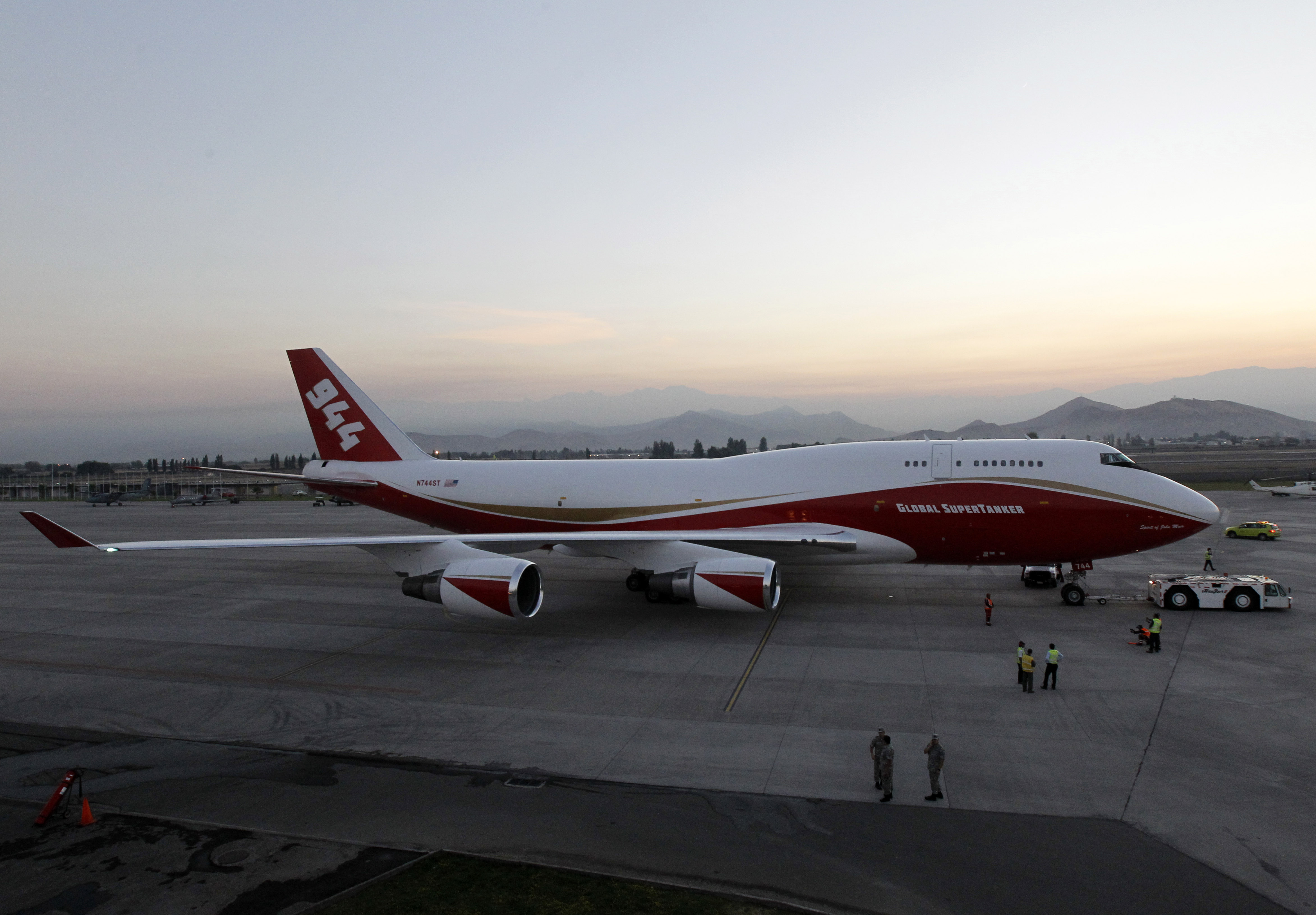 #FMDOSTeInforma Primera descarga de Supertanker se concreta en Hualañé