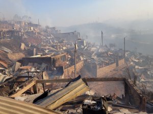 #FMDOSTeInforma Habilitan albergues ante tragedia por incendio forestal en Valparaíso