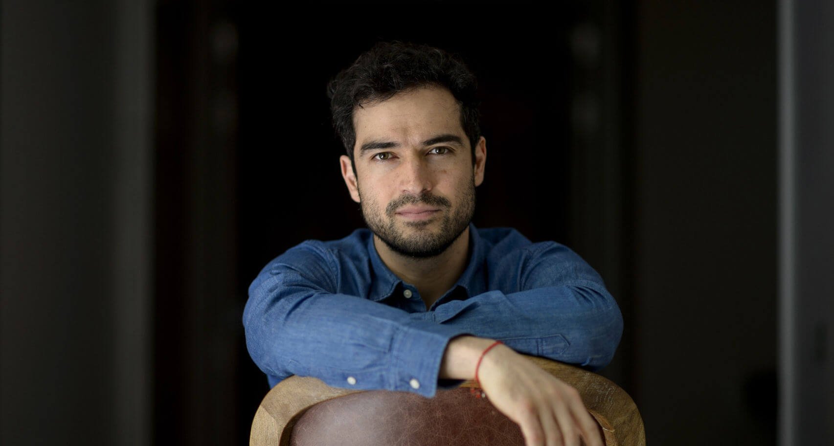 Poncho Herrera sorprende con radical foto del pasado