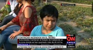 Niño de Portezuelo saca aplausos con potente mensaje en plena cobertura por los incendios