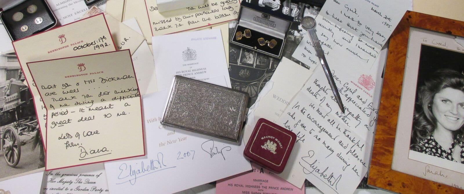 Conoce el monto en que remataron cartas entre Lady Di y su mayordomo