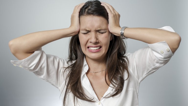 ¿Sufres de migraña? Prueba con estos remedios caseros