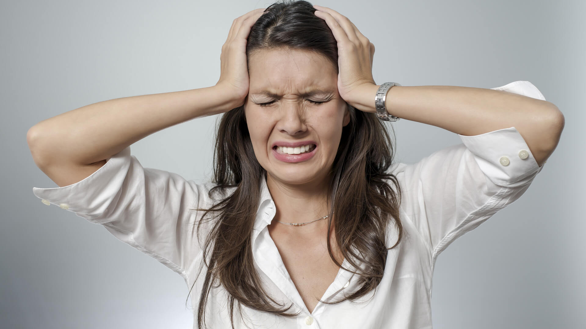 Conoce el piercing que promete acabar con los dolores de cabeza