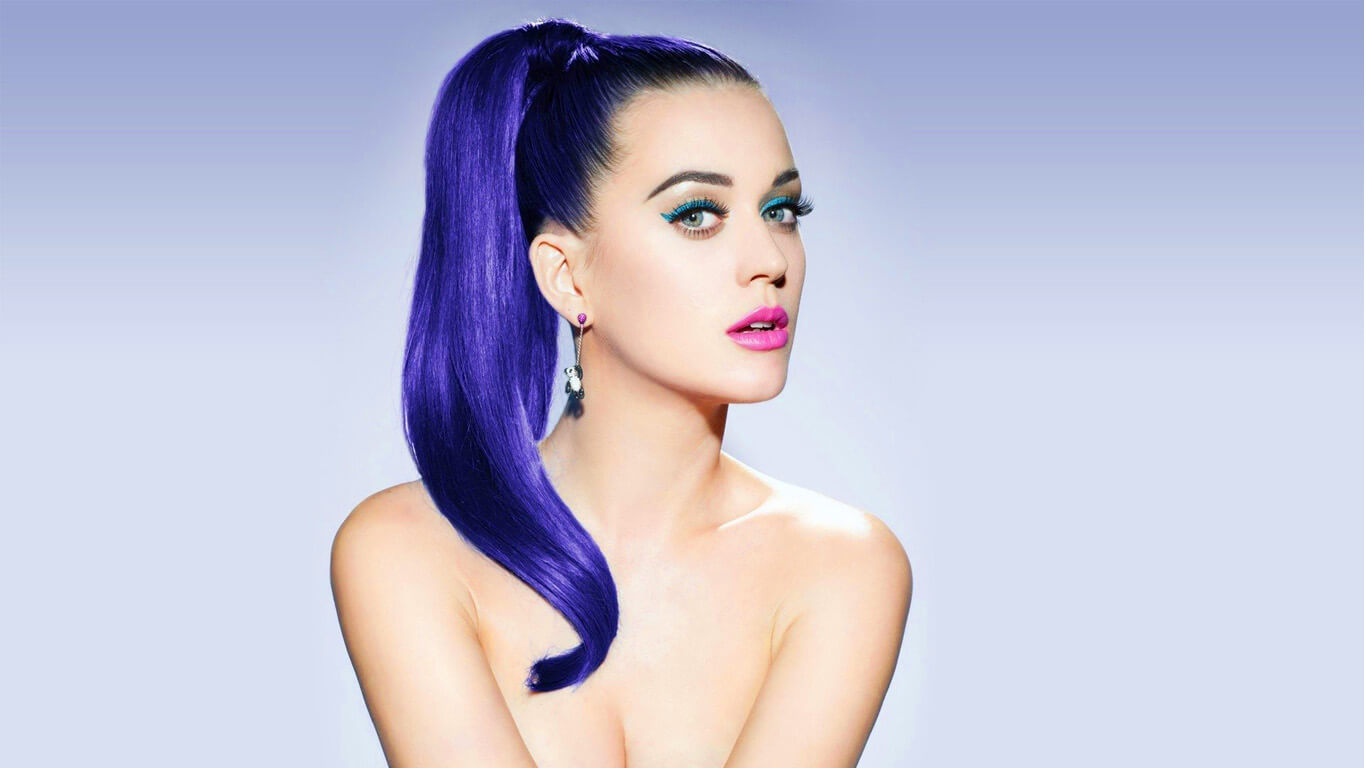 Katy Perry sorprendió con extraño y drástico cambio de look