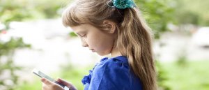 Niña hackea celular de su mamá y gasta 250 dólares en juguetes