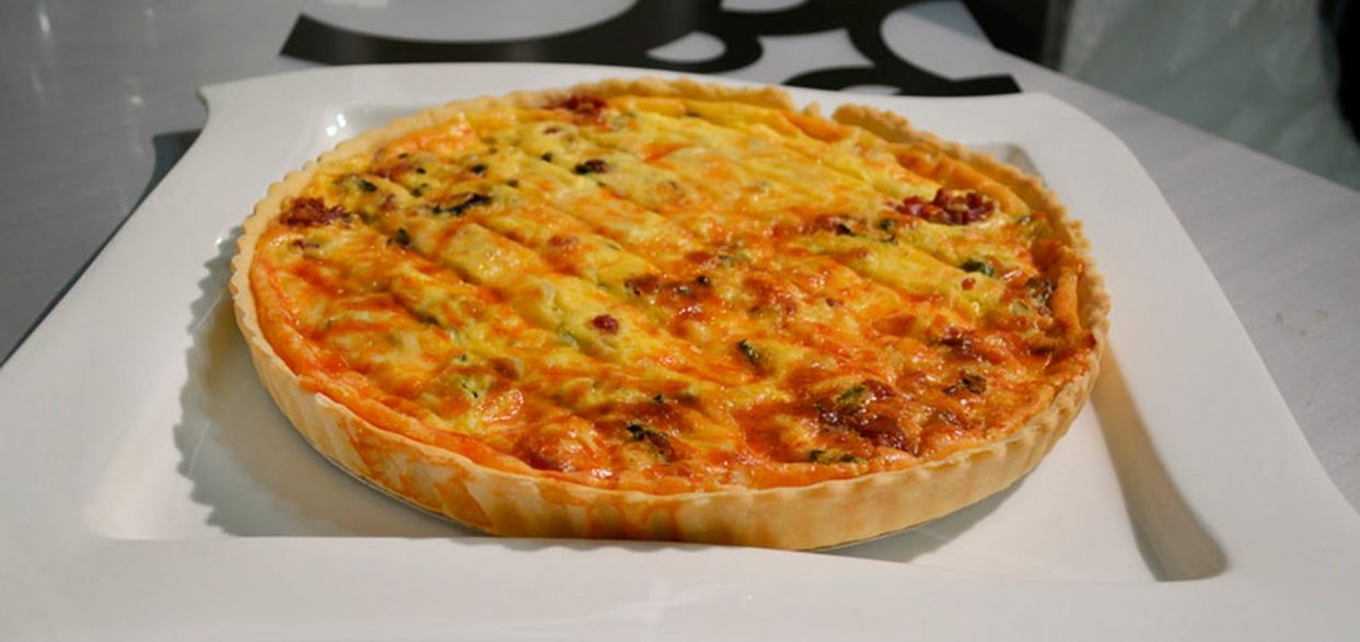 ¿Aburrid@ de comer siempre lo mismo? Atrévete con estos pasteles y tartas al horno