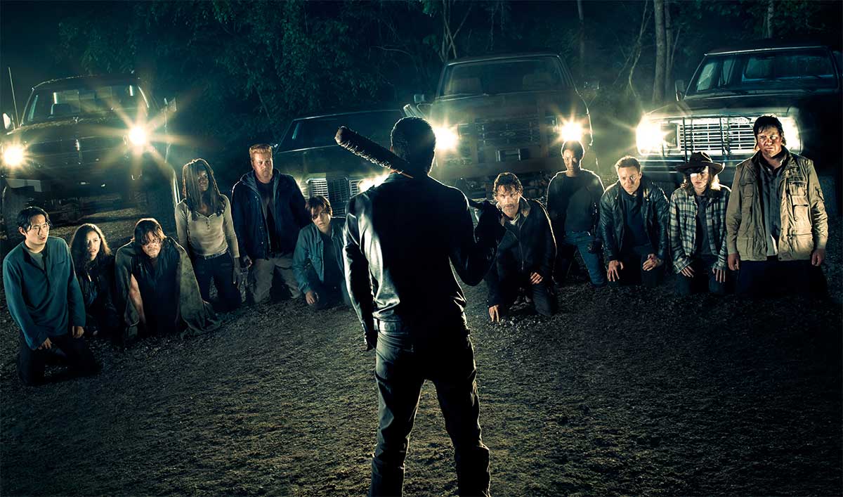 Revelan nuevo trailer de séptima temporada de "The walking dead"