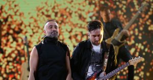 El gran gesto de Mario Domm con una damnificada por los incendios forestales