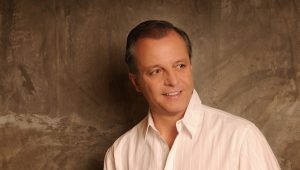 Alberto Plaza genera controversia tras polémica carta sobre el Festival de Viña