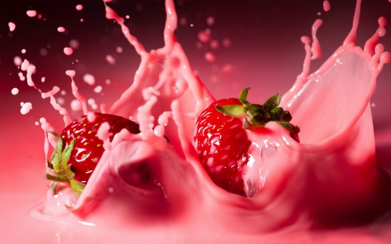 Descubre cómo aclarar la piel con esta mascarilla de frutilla y yogur