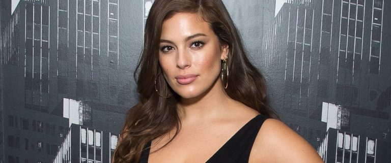Revuelo causó abuso de Photoshop a modelo XL en revista "Vogue"