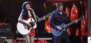 #AlertaDeEstreno ¡Escucha "Amárrame", la nueva canción de Mon Laferte y Juanes!
