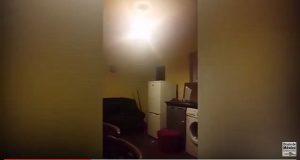 ¡Qué miedo! Mujer grabó actividad paranormal en su casa