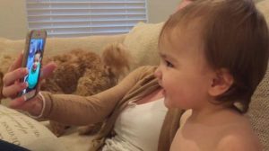 ¡Qué ternura! Dos bebes tienen la conversación más adorable por Facetime