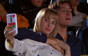 Actriz de "Ámbar" muestra su nuevo look