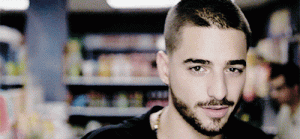 ¿Qué hace Maluma con María Alberó e Iván Zamorano?