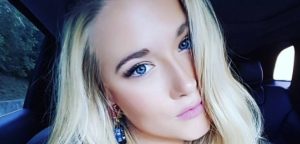 Vesta Lugg sorprende con radical nuevo look