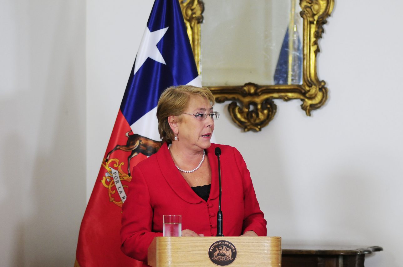 #FMDOSTeInforma Presidenta Michelle Bachelet confirma cambio de ministro del Medio ambiente