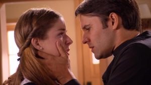 Comentado beso en "Perdona nuestros pecados" se tomó las redes sociales