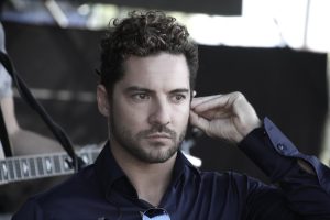 David Bisbal se convierte en el personaje de experimentación de su hija