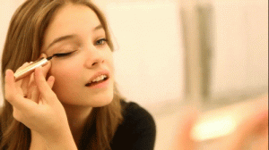 Dot liner, el nuevo delineado que arrasa en el mundo del maquillaje